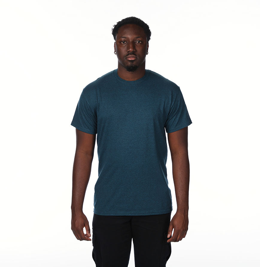 Gildan G500 t-shirt in Midnight