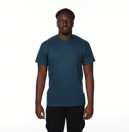 Gildan G500 t-shirt in Midnight